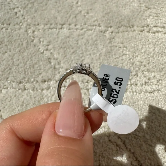 Diamond Heart Ring - Picture 4 of 6